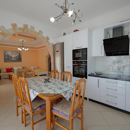 Kristal Apartments Ksamil Exterior photo